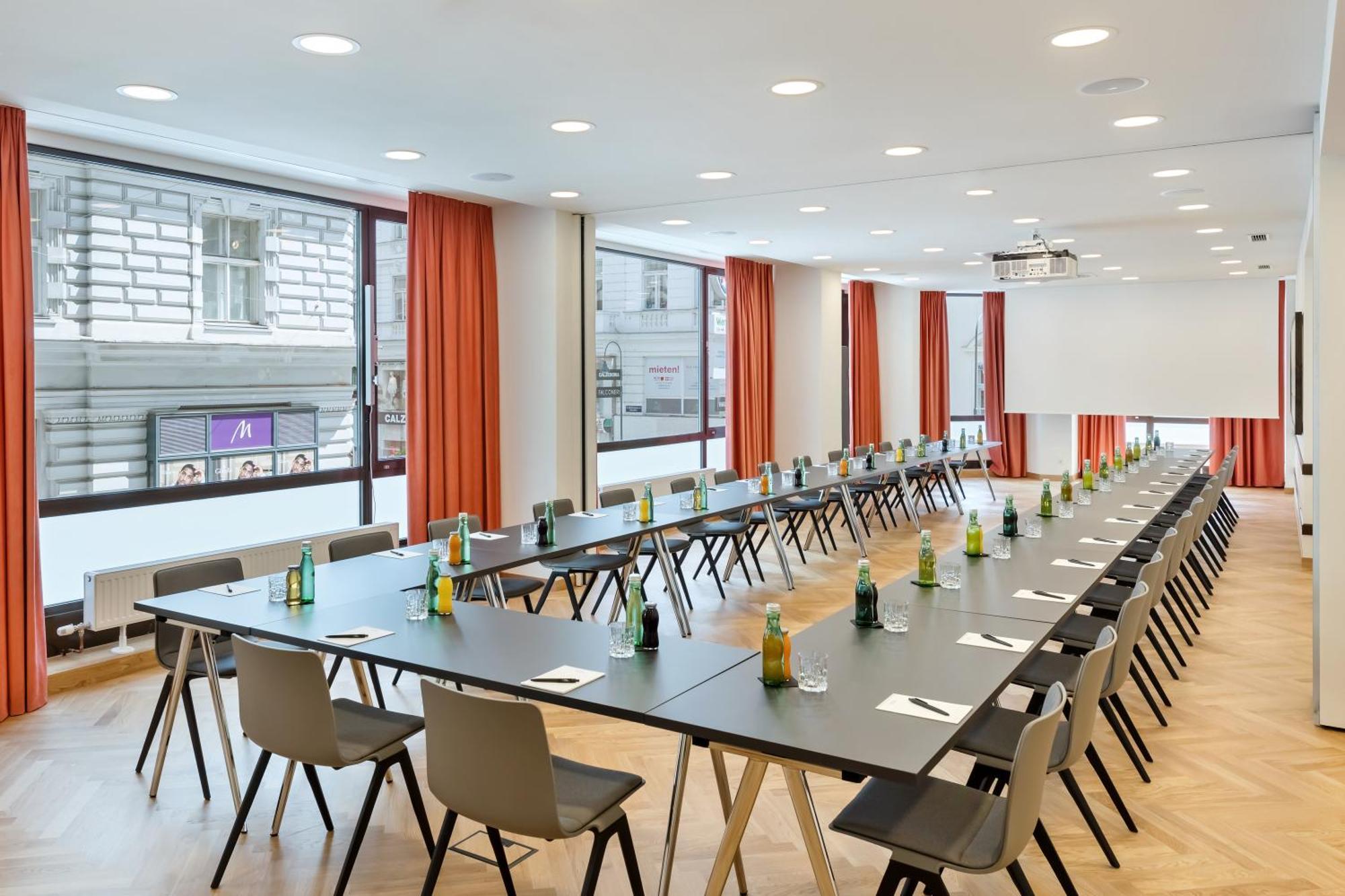 Hotel Astoria Vienna, Curio Collection By Hilton Wien Exterior foto